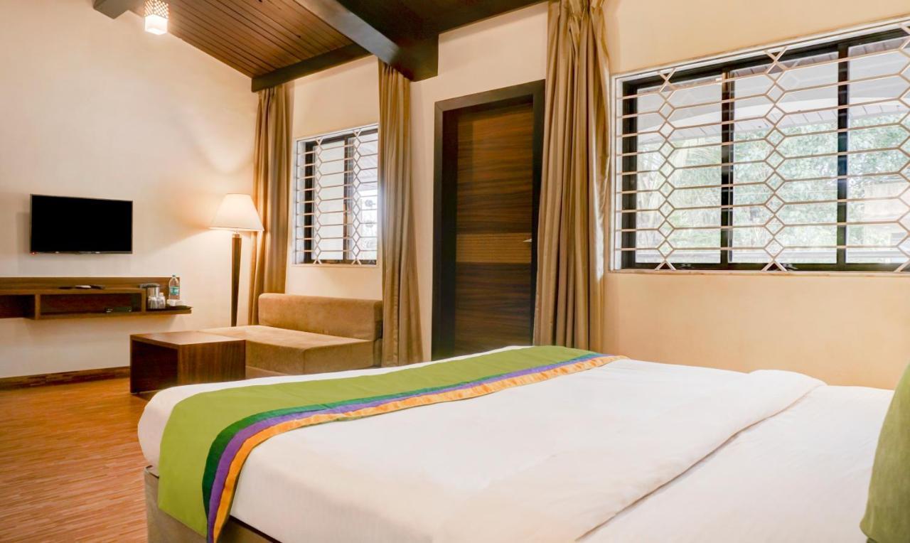 Hotel Treebo Five Elements, Lonavala Extérieur photo